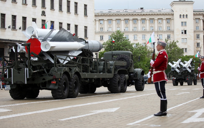 Quốc gia thành viên NATO-EU hưởng lợi từ xuất khẩu vũ khí sang Ukraine