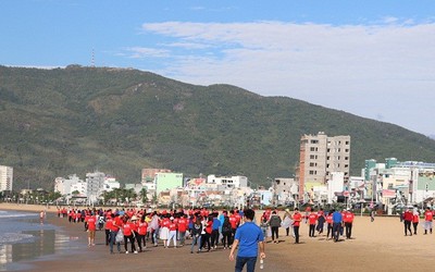 Sôi động chiến dịch “Hãy làm sạch biển từ trong ý thức cộng đồng” lớn nhất Quy Nhơn 2018