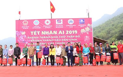 Tết Nhân ái 2019 - Ấm lòng bà con vùng lũ