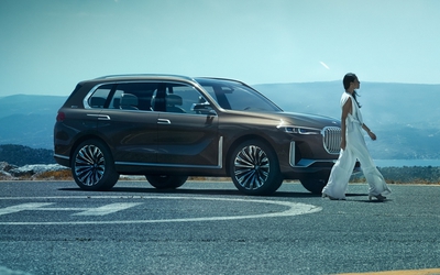 Ngỡ ngàng trước hình ảnh BMW X7 iPerformance Concept