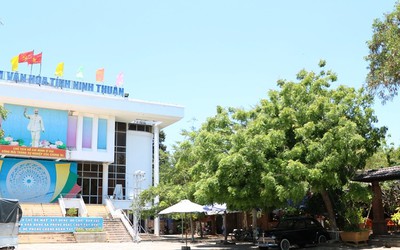 Trung tâm văn hóa tỉnh Ninh Thuận bị "bủa vây" bởi các quán cà phê: Giám đốc TTVH nói gì?