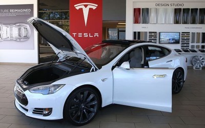 Elon Musk lo Tesla phá sản, tình hình kinh doanh thực sự ra sao?