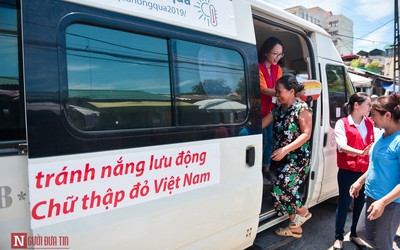 Hà Nội: Thành lập hàng loạt điểm cố định, xe buýt tránh nóng miễn phí cho người lao động