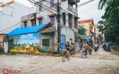 Cận cảnh làng bích họa đầu tiên ở Hà Nội