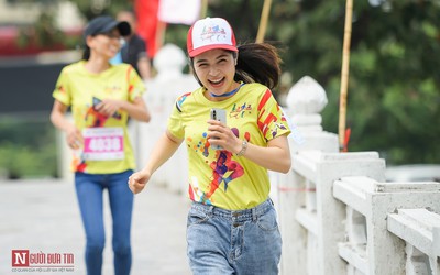Hàng trăm “Runner” tham dự giải chạy vì trẻ em vùng cao