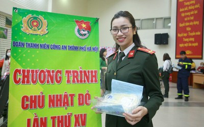 Những nữ công an Hà Nội xinh đẹp, hiến máu cứu người