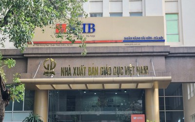 Bắt nguyên Chủ tịch HĐTV NXB Giáo dục Việt Nam