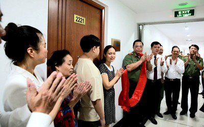Hà Nội: Tặng nhà cho thân nhân các liệt sĩ PCCC&CNCH hy sinh ở Quan Hoa