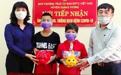 Khen ngợi 2 học sinh Thanh Hóa mang lợn tiết kiệm tới ủng hộ quỹ phòng, chống Covid – 19