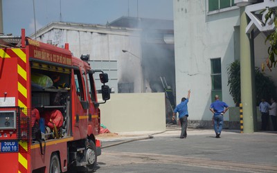 TP.HCM: Cháy lớn tại một công ty may mặc