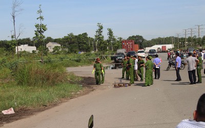 Điều tra vụ phát hiện thi thể người đàn ông bên bãi cỏ