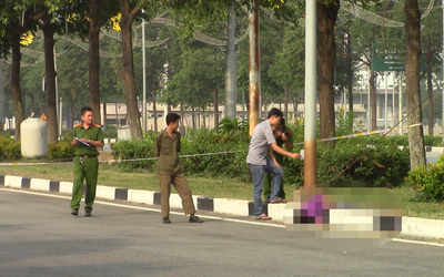 Không làm chủ được tay lái, nam thanh niên tông trụ đèn tử vong