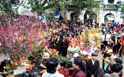 Thơ Tết: Cảnh chùa ngày Xuân