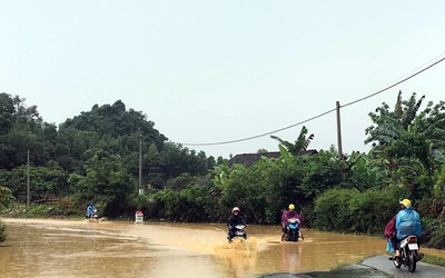 Cao Bằng: Mưa lớn kéo dài gây lũ, một người dân bị nước cuốn trôi