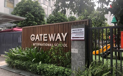 Không thể bỏ lỡ: Sau vụ Gateway, hàng loạt trường gỡ mác “quốc tế”, Phó hiệu trưởng lộ “ảnh nóng” trên email nhà trường