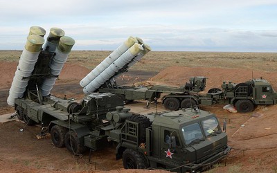 Lần đầu tiên S-400 cùng Pantsir-S được Nga đưa ra nước ngoài tập trận