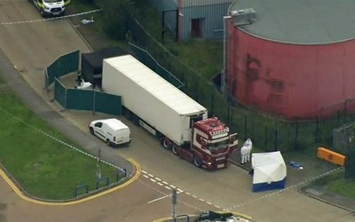 Toàn bộ diễn biến vụ phát hiện 39 thi thể trong xe tải ở Anh