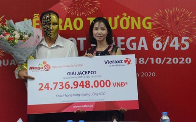 Trúng Vietlott gần 25 tỷ, người đàn ông ủng hộ miền Trung 200 triệu