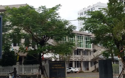 Vụ Phó Chánh văn phòng sở hành hung hai học sinh lớp 6: Không cho PV ghi âm, chụp hình