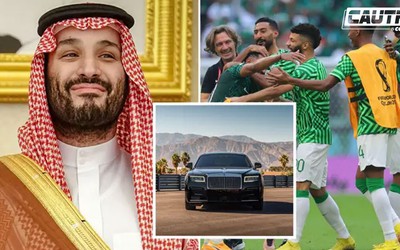 Hoàng tử Saudi Arabia mua tặng cho mỗi cầu thủ một siêu xe