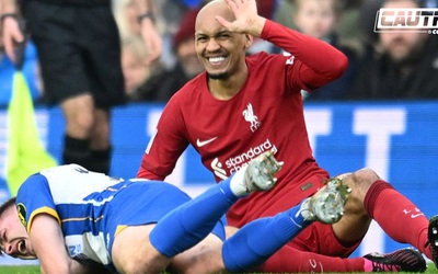 Fabinho may mắn thoát thẻ đỏ ở trận thua Brighton