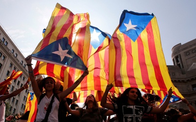 Catalonia: Nghị viện chính thức bị giải tán, Thủ hiến chạy sang Bỉ