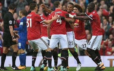 Chấm điểm Man Utd 4-0 Everton: Matic mới là số 1