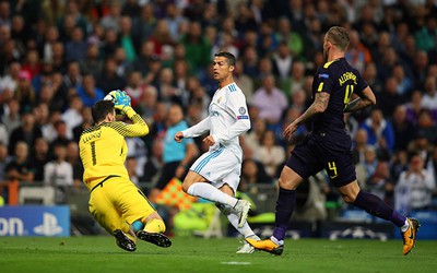 Tottenham - Real Madrid: Người khốn gặp kẻ khó