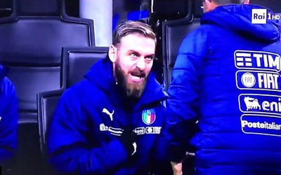 Daniele de Rossi: "Thay tôi vào làm quái gì? Ta đâu cần hòa?"