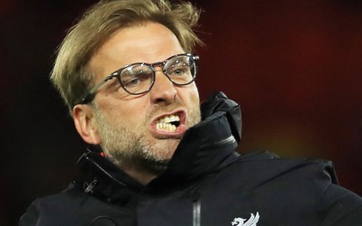 Klopp nổi điên với trọng tài sau bàn gỡ hòa của Chelsea