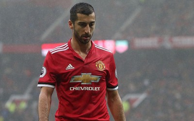 Man Utd thắng trận, Mourinho ngỏ lời xin lỗi Mkhitaryan