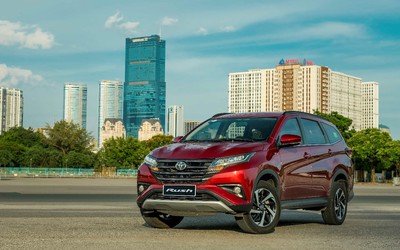 Toyota tung khuyến mại khủng mùa mua sắm cuối năm