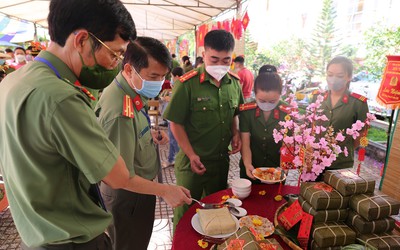 Lan tỏa ý nghĩa Hội thi nấu bánh chưng “Xuân yêu thương”