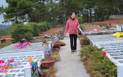 Người phụ nữ tình nguyện làm chuyện “lạ lùng” cho hàng trăm thai nhi