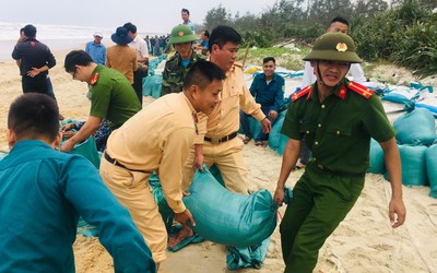 Huế: Yêu cầu người dân không ra khỏi nhà từ 12h ngày 14/11