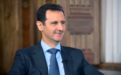 Vì sao Saudi Arabia, UAE bất ngờ "ve vãn" Tổng thống Assad sau 7 năm thù địch?