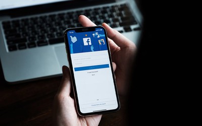 Cách kiểm tra thông tin tài khoản Facebook có bị lộ hay không