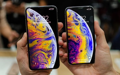 iPhone XS giá bán cả ngàn đô: Có đáng đồng tiền bát gạo?