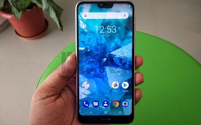 Nokia 7.1 ra mắt với camera kép, màn hình "tai thỏ", giá 8,5 triệu đồng