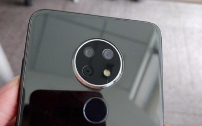 Lộ diện điện thoại bí ẩn của Nokia, thiết kế lạ với cụm 3 camera