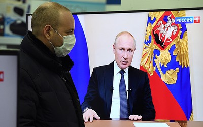 "Lấy của người giàu chia cho người nghèo": Cách ứng phó "cơn bão" Covid-19 của Tổng thống Putin khiến người dân Nga thán phục