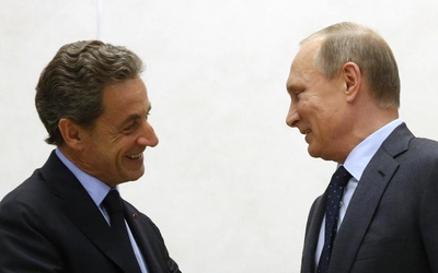 "Cuộc chiến giành miếng sô cô la cuối cùng " giữa cựu Tổng thống Pháp Sarkozy và ông Putin