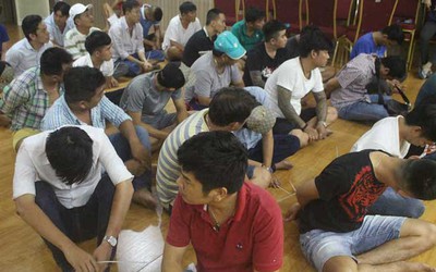 Bí mật của sòng bạc “khủng” trong nhà hàng tiệc cưới ở Bình Dương