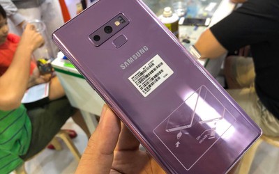 Cận cảnh phiên bản Galaxy Note 9 đặc biệt vừa về Việt Nam, giá 28 triệu đồng