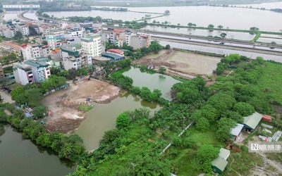 Hà Nội: Đổ phế thải lấp ao hồ tại phường Yên Sở