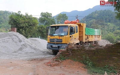 Biệt thự rừng phòng hộ Sóc Sơn: Bất chấp lệnh cấm, đẩy nhanh tiến độ thi công