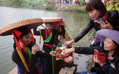 Những hình ảnh không đẹp tại hội Lim 2019