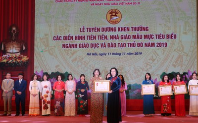 Tuyên dương tấm gương nhà giáo mẫu mực Thủ đô 2019