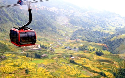 Giải mã hiện tượng "dải lụa vàng" đang gây sốt tại Fansipan