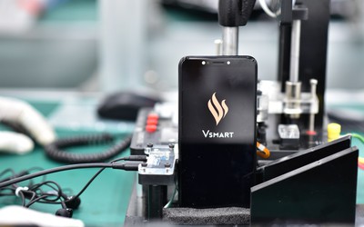 Vingroup ra mắt điện thoại thông minh Vsmart